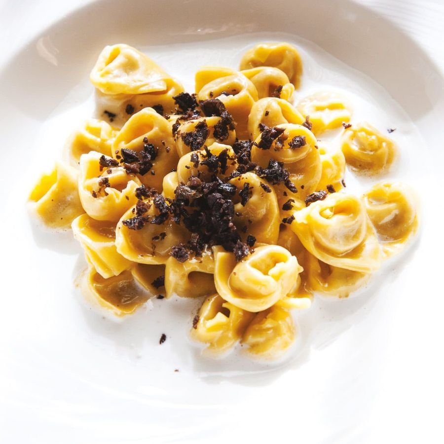 Tortellini alla moda di Bologna (with meat), Curds and Dehydrated Olives