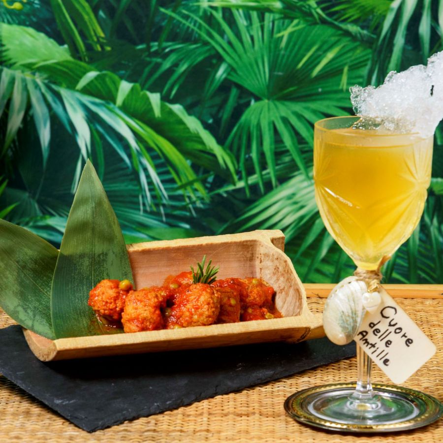 Meatballs with peas and tomato sauce with Cuore delle Antille