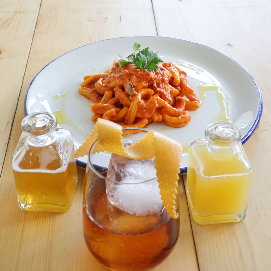 Strozzapreti con speck y setas con Ciu Gust Is Meji Che Uan