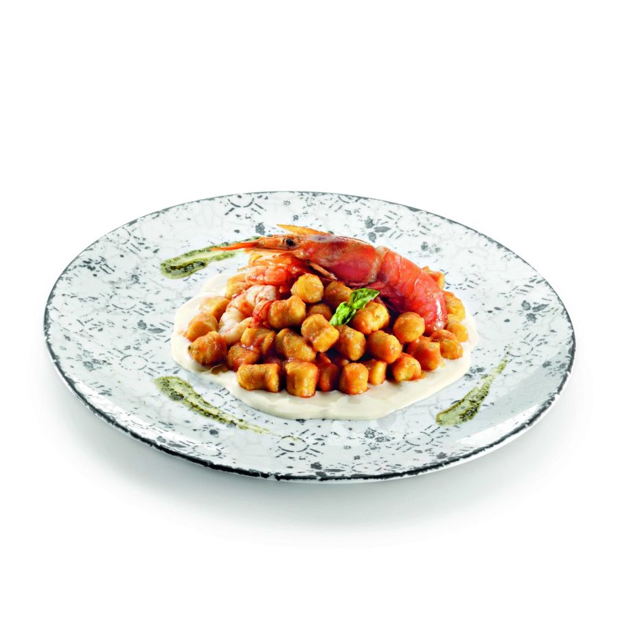 Hausgemachte Gnocchi mit Kürbis, Sanremo Violette Garnelen, Burrata und Basilikumcreme