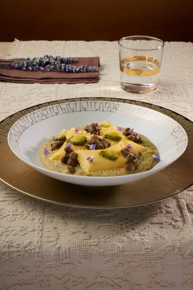 K142_Bauletti®aifunghiporcinietaleggiodop_conpolentataragnageldicicoriaebattutodianatra